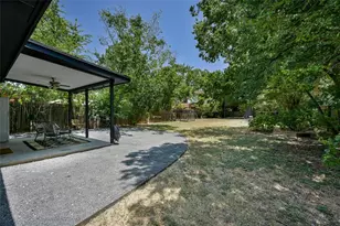 8415 Bowling Green Dr, Austin, TX 78757 - Photo 14