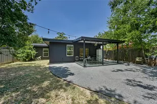 8415 Bowling Green Dr, Austin, TX 78757 - Photo 14