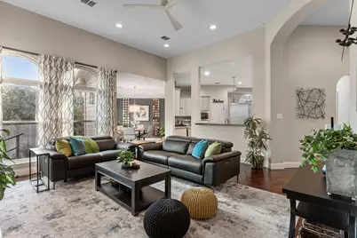 6913 Auckland Drive, Austin, TX 78749 - Photo 10