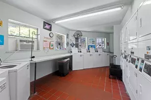 2425 Ashdale Dr, Austin, TX 78757 - Photo 30