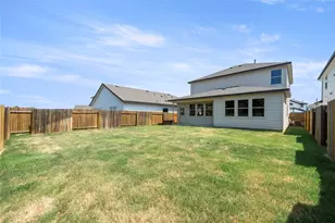 128 Comet Pointe Dr, Georgetown, TX 78628 - Photo 20