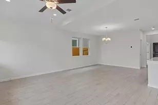 128 Comet Pointe Dr, Georgetown, TX 78628 - Photo 6