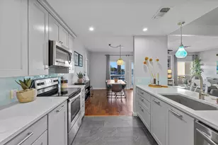 612 Port, Horseshoe Bay, TX 78657 - Photo 10