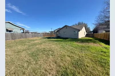 110 Comal Cove, Elgin, TX 78621 - Photo 24