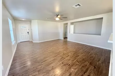 110 Comal Cove, Elgin, TX 78621 - Photo 4