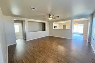 110 Comal Cove, Elgin, TX 78621 - Photo 4