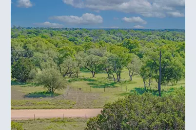 2002 Table Rock Road, Copperas Cove, TX 76522 - Photo 2