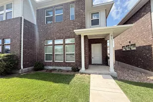 605 W South St, Leander, TX 78641 - Photo 2