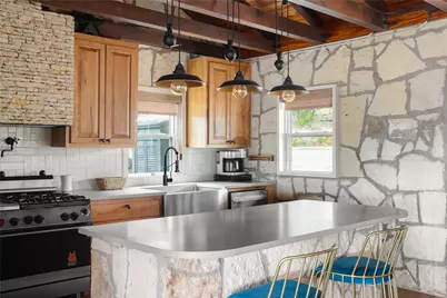 19745 Lakehurst Loop, Spicewood, TX 78669 - Photo 12