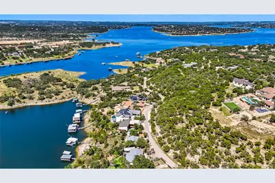 19745 Lakehurst Loop, Spicewood, TX 78669 - Photo 6