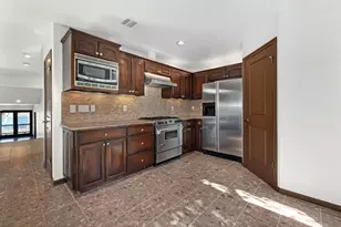 10810 River Terrace Cir, Austin, TX 78733 - Photo 8