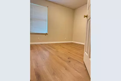 600 Kawnee Drive #D, Austin, TX 78752 - Photo 8