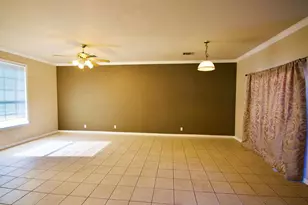 600 Kawnee Dr, Austin, TX 78752 - Photo 4