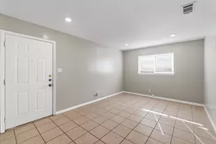 2201 Lanier Dr, Austin, TX 78757 - Photo 4