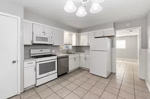 2201 Lanier Dr, Austin, TX 78757 - Photo 6
