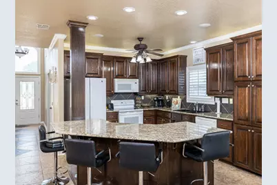 210 Lariat Lane, Burnet, TX 78611 - Photo 6