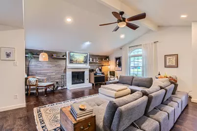 7905 Wycombe Drive, Austin, TX 78749 - Photo 2