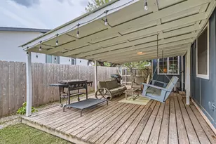 7905 Wycombe Dr, Austin, TX 78749 - Photo 22