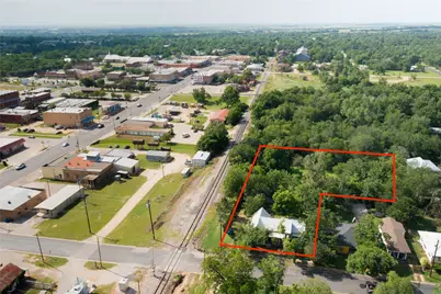 200 E Brenham Street, Elgin, TX 78621 - Photo 38