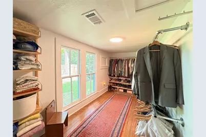 200 E Brenham Street, Elgin, TX 78621 - Photo 18