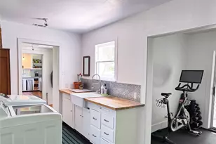 200 E Brenham St, Elgin, TX 78621 - Photo 26