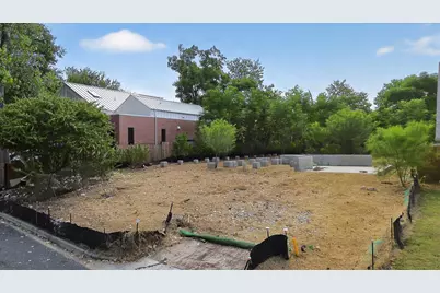 2602 Little John Lane, Austin, TX 78704 - Photo 2