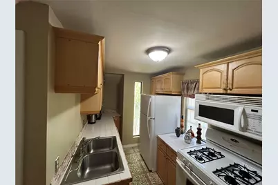 4812 Avenue G #B, Austin, TX 78751 - Photo 6