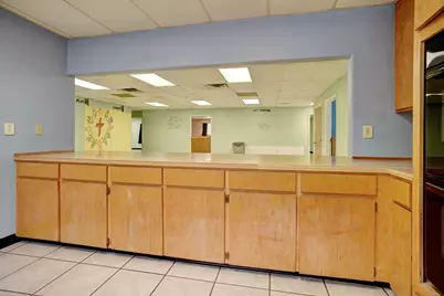 401 Wilkes Street, Smithville, TX 78957 - Photo 14
