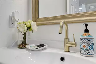 225 Comanche Ln, Point Venture, TX 78645 - Photo 30