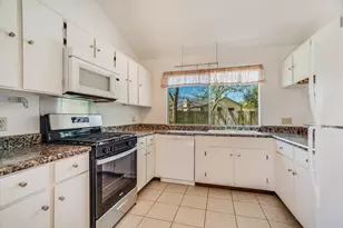 10422 Firethorn Ln, Austin, TX 78750 - Photo 4