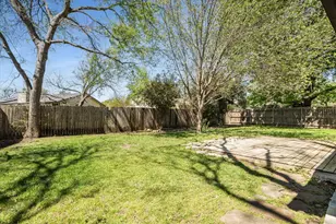 10422 Firethorn Ln, Austin, TX 78750 - Photo 10