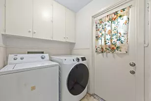 3205 Laguna Dr, Austin, TX 78741 - Photo 26