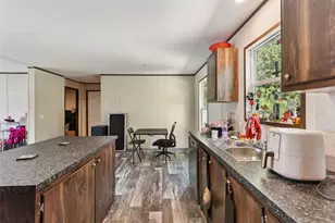 144 Los Arcos Rd, Elgin, TX 78621 - Photo 8