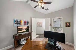 401 Skyflower Dr, Georgetown, TX 78628 - Photo 12