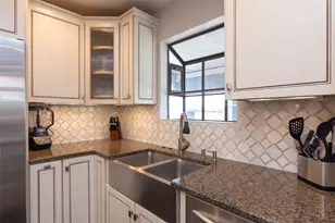 2410 Enfield Rd, Austin, TX 78703 - Photo 20