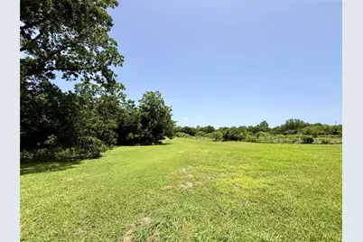 1629 Pecos Street, Lockhart, TX 78644 - Photo 22