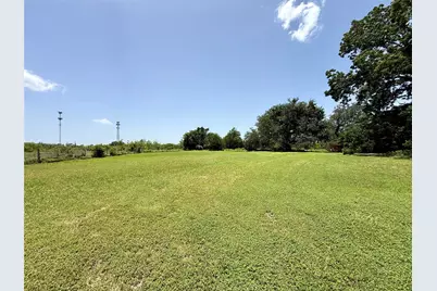 1629 Pecos Street, Lockhart, TX 78644 - Photo 12