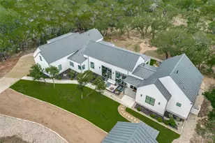 1958 Paradise Pkwy, Canyon Lake, TX 78133 - Photo 2