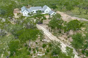 1958 Paradise Pkwy, Canyon Lake, TX 78133 - Photo 4