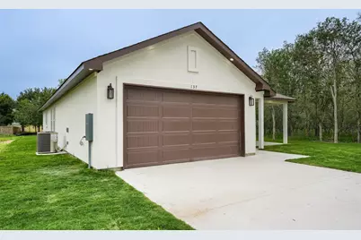 137 E Pauwela Lane, Bastrop, TX 78602 - Photo 2