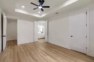 137 E Pauwela Ln, Bastrop, TX 78602 - Photo 18