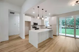 137 E Pauwela Ln, Bastrop, TX 78602 - Photo 12