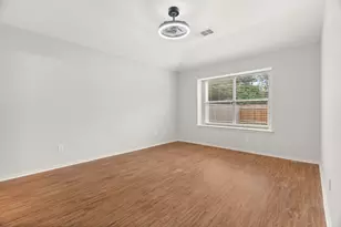 11407 Jim Thorpe Ln, Austin, TX 78748 - Photo 14