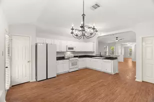 11407 Jim Thorpe Ln, Austin, TX 78748 - Photo 10