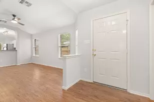 11407 Jim Thorpe Ln, Austin, TX 78748 - Photo 4