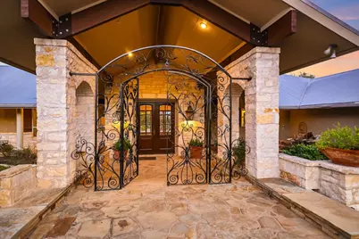 1984 Divide Pass, Blanco, TX 78606 - Photo 4