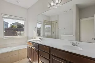 512 Eagle Brook Ln, Buda, TX 78610 - Photo 18