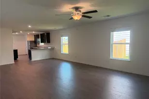 18300 Speculator Ln, Elgin, TX 78621 - Photo 2