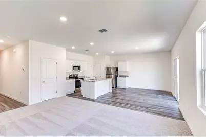 344 Enforcer Loop, Jarrell, TX 76537 - Photo 10