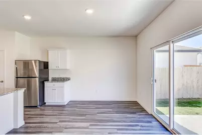 344 Enforcer Loop, Jarrell, TX 76537 - Photo 16